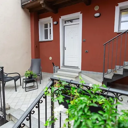 Casa Azzura Bilocale Chic A Due Passi Dal Duomo Pinerolo
